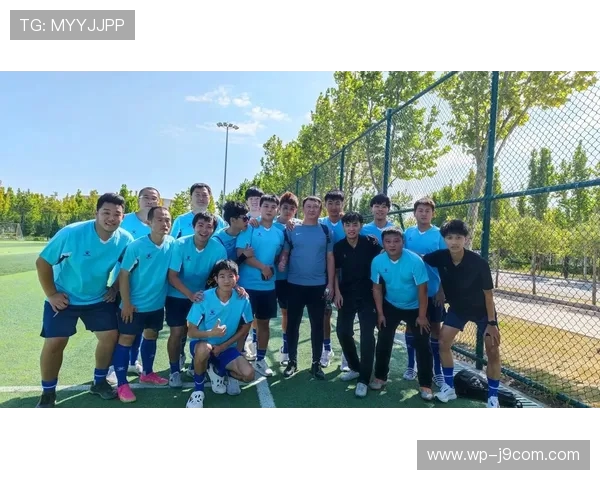 足球队服印字位置解析与选择技巧，打造个性化球队专属风采